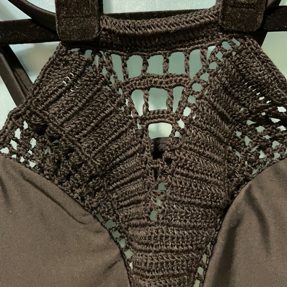 NWOT Xhilaration crochet detail tankini top SZ LG - Picture 2 of 7